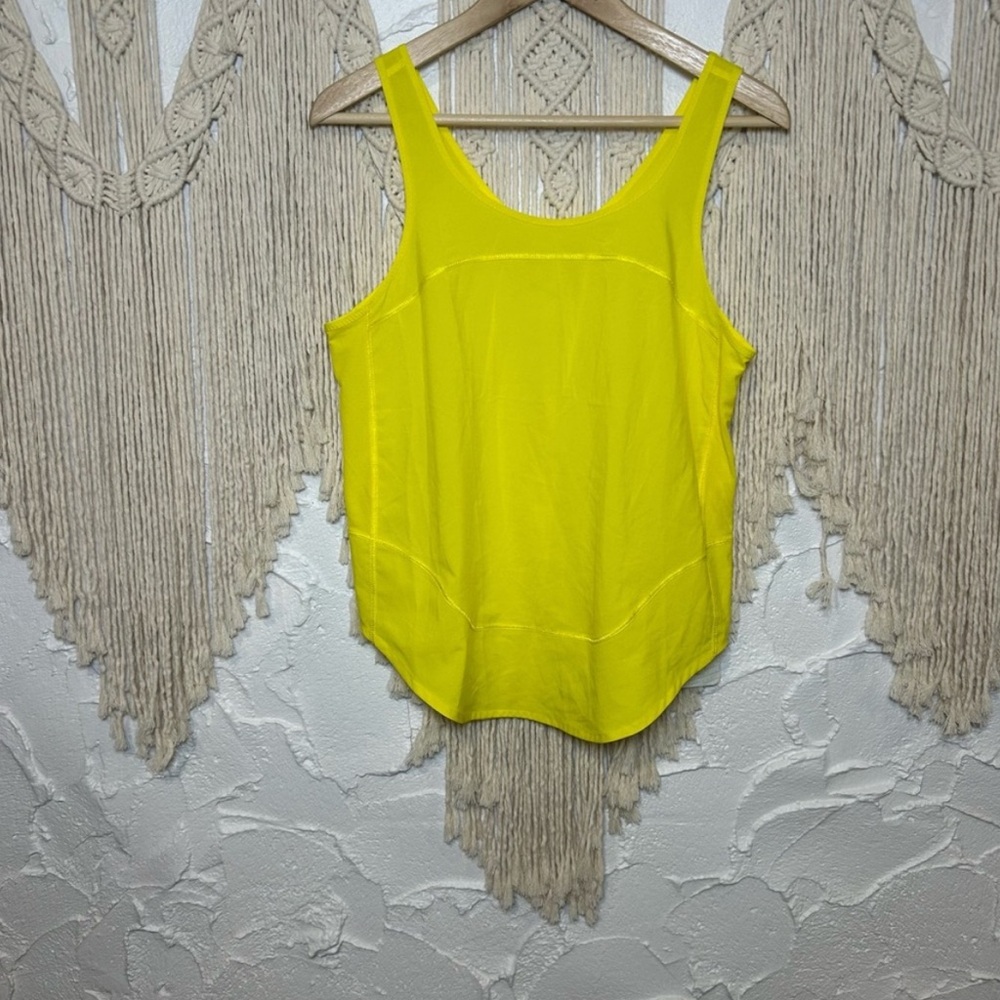 NEW WITH TAGS Lululemon Run: Featherweight Singlet Women’s size 8 - Picture 5 of 11